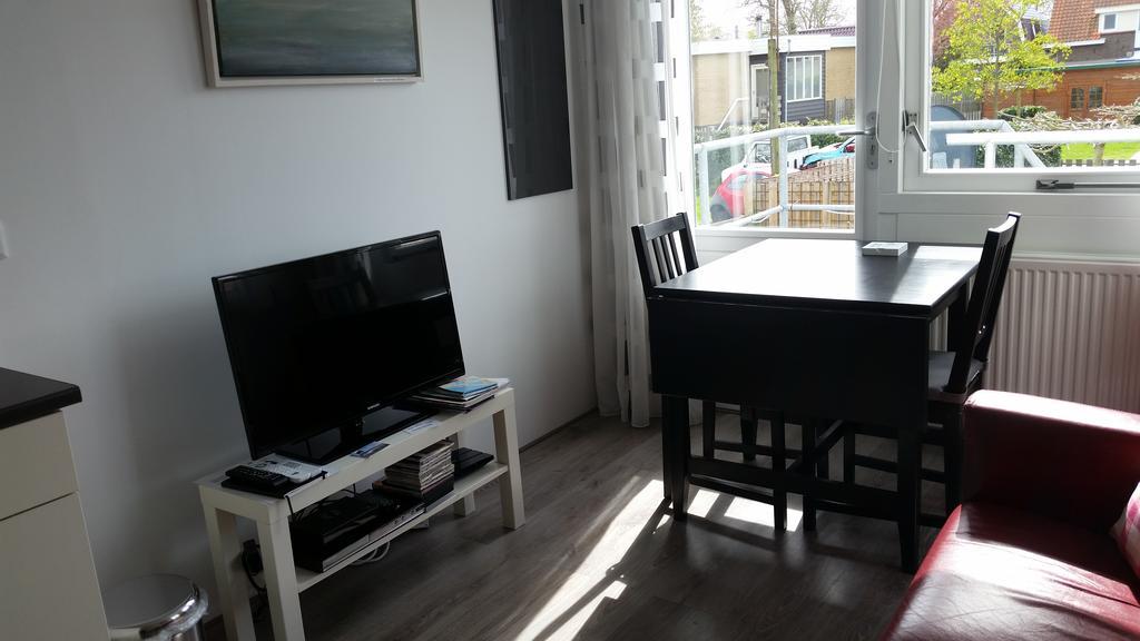 Homestay Bij Aelita Den Burg Zewnętrze zdjęcie